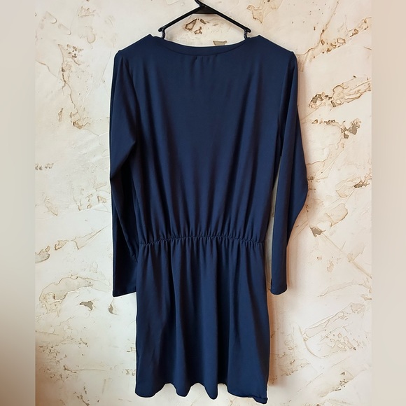 🆕 RIAH Fashion NWT Navy Long Sleeve Short Dress Medium Midi Hem Waist Pockets 💙 - Picture 6 of 6